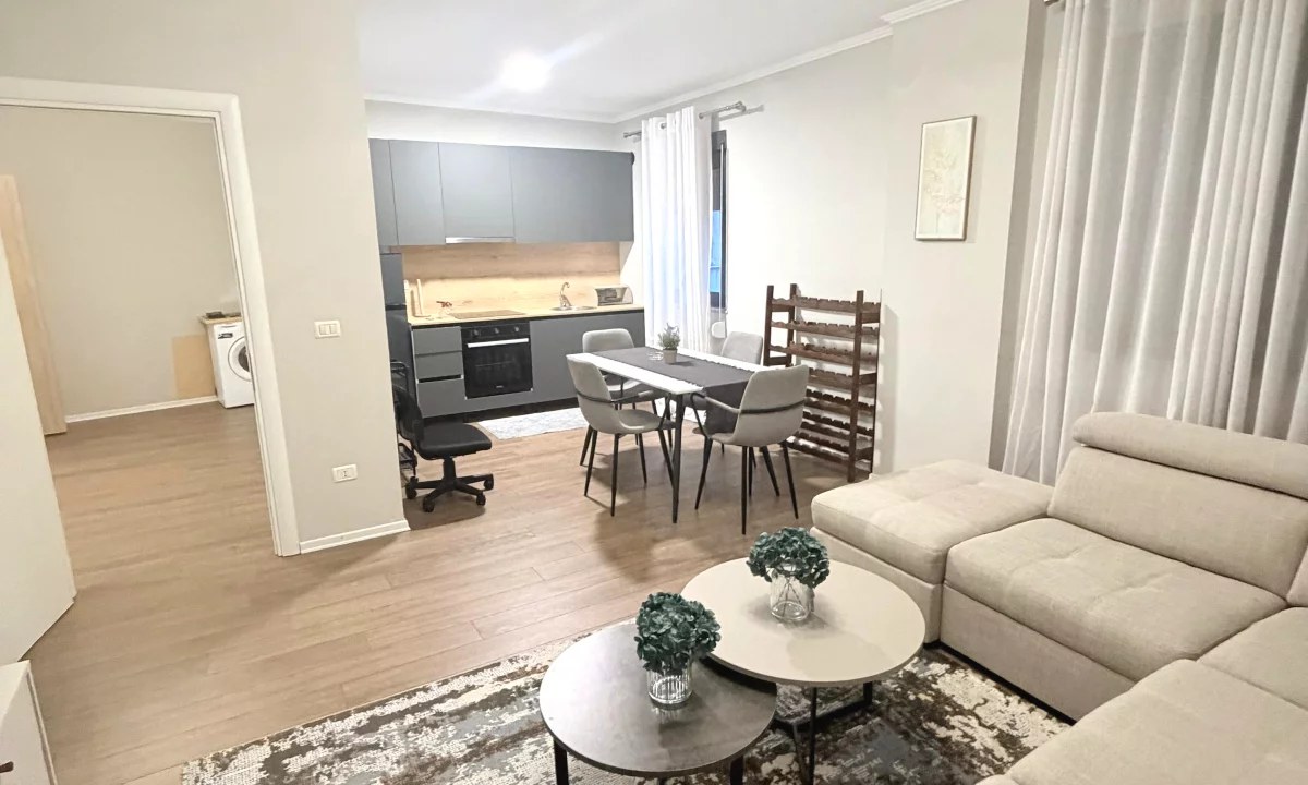 Shtepi me qera Apartament ne Tirane, 1+1, Mobilimi E mobiluar, Pagesa 700  Euro.