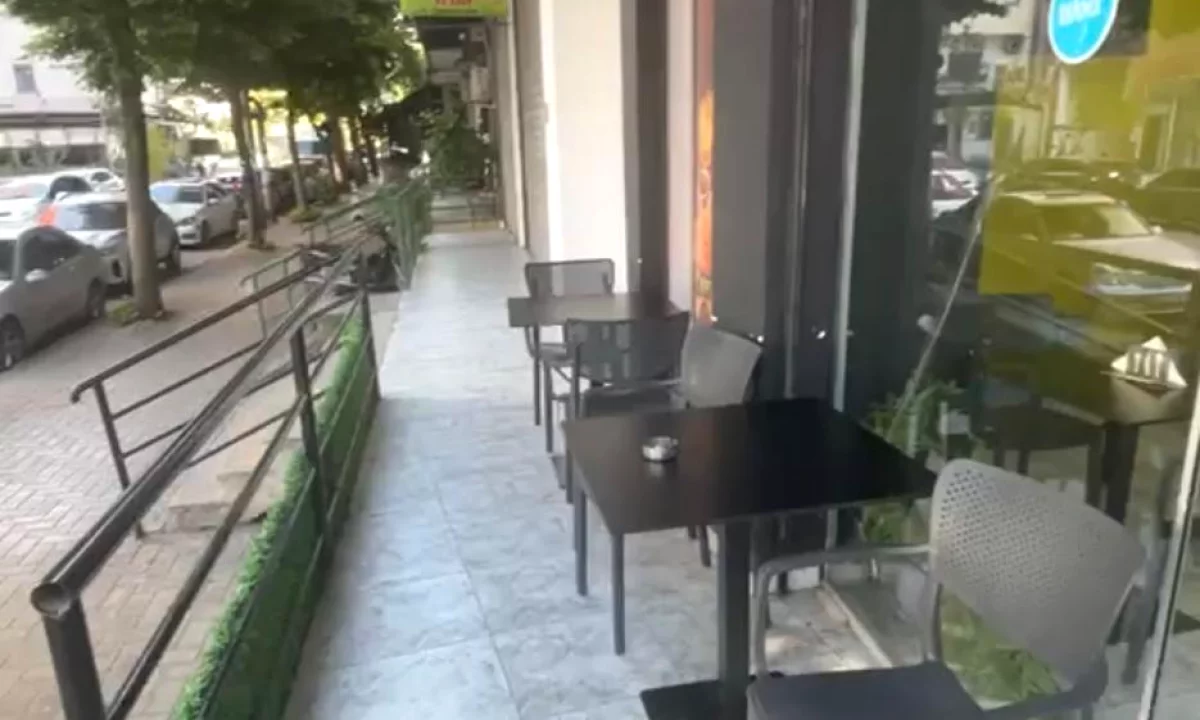 Shitet/jepet me qera biznesi (Fast food-Piceri) ne 5 Maj.