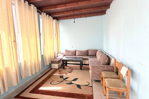  Shtepi private me qera 3+1, Kamez, Tirane