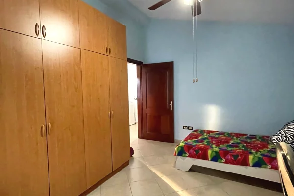 Shtepi me qera Apartament ne Tirane, 2+1, Mobilimi E mobiluar, Pagesa 40,000  Leke.