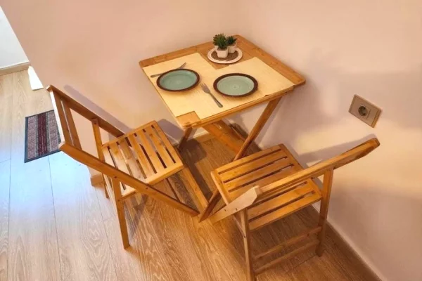 Shtepi me qera Apartament ne Tirane, Garsoniere, Mobilimi E mobiluar, Pagesa 40,000  Leke.