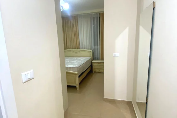 Shtepi me qera Apartament ne Tirane, 2+1, Mobilimi E mobiluar, Pagesa 60,000  Leke.