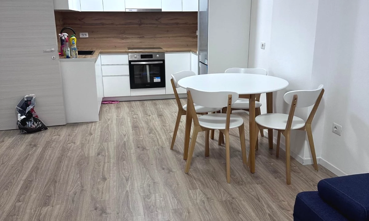 Shtepi me qera Apartament ne Tirane, 1+1, Mobilimi E mobiluar, Pagesa 57,000  Leke.