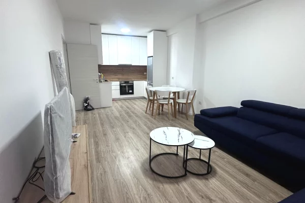 Shtepi me qera Apartament ne Tirane, 1+1, Mobilimi E mobiluar, Pagesa 57,000  Leke.