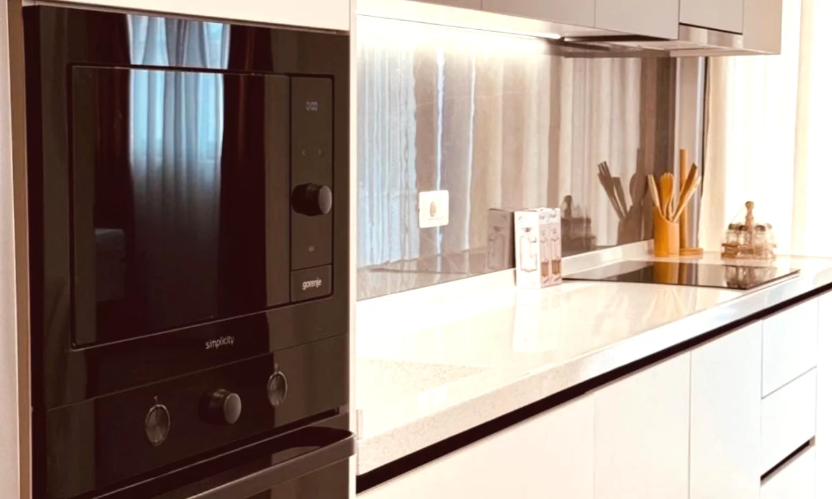 Shtepi me qera Apartament ne Tirane, 2+1, Mobilimi E mobiluar, Pagesa 1,300  Euro.