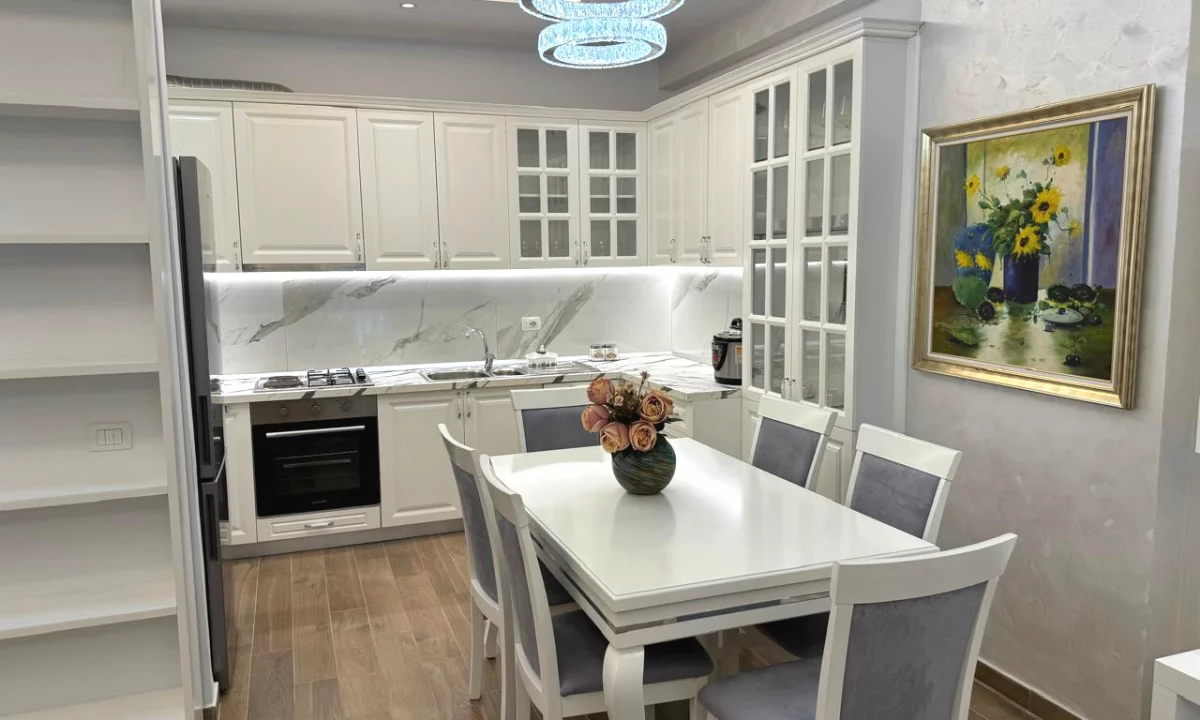 Shtepi me qera Apartament ne Tirane, 2+1, Mobilimi E mobiluar, Pagesa 60,000  Leke.