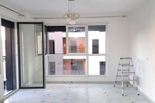 Shtepi me qera Apartament ne Tirane, 2+1, Mobilimi E mobiluar, Pagesa 600  Euro.