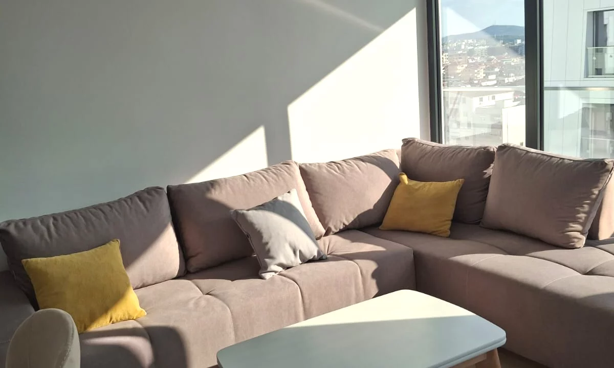 Shtepi me qera Apartament ne Tirane, 2+1, Mobilimi E mobiluar, Pagesa 60,000  Leke.