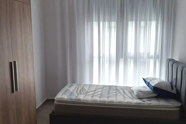 Shtepi me qera Apartament ne Tirane, 2+1, Mobilimi E mobiluar, Pagesa 60,000  Leke.