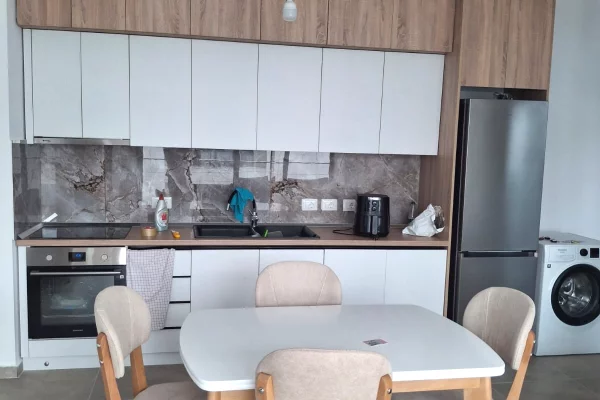 Shtepi me qera Apartament ne Tirane, 2+1, Mobilimi E mobiluar, Pagesa 60,000  Leke.