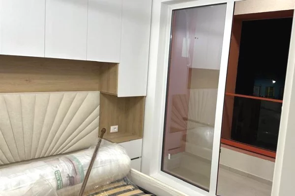 Shtepi me qera Apartament ne Tirane, 1+1, Mobilimi E mobiluar, Pagesa 42,000  Leke.