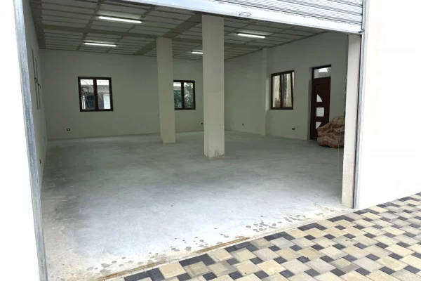 Magazine me qera ne Laprake/ 650 Euro