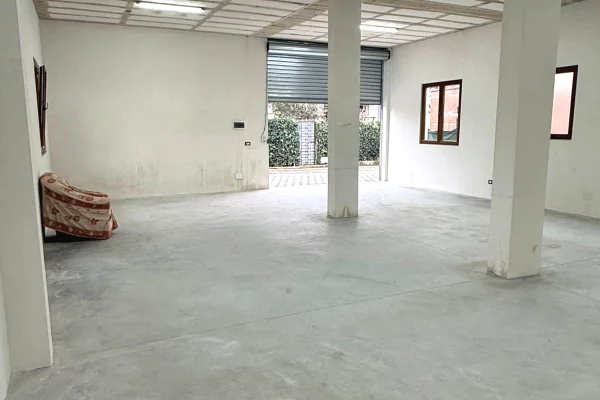 Magazine me qera ne Laprake/ 650 Euro