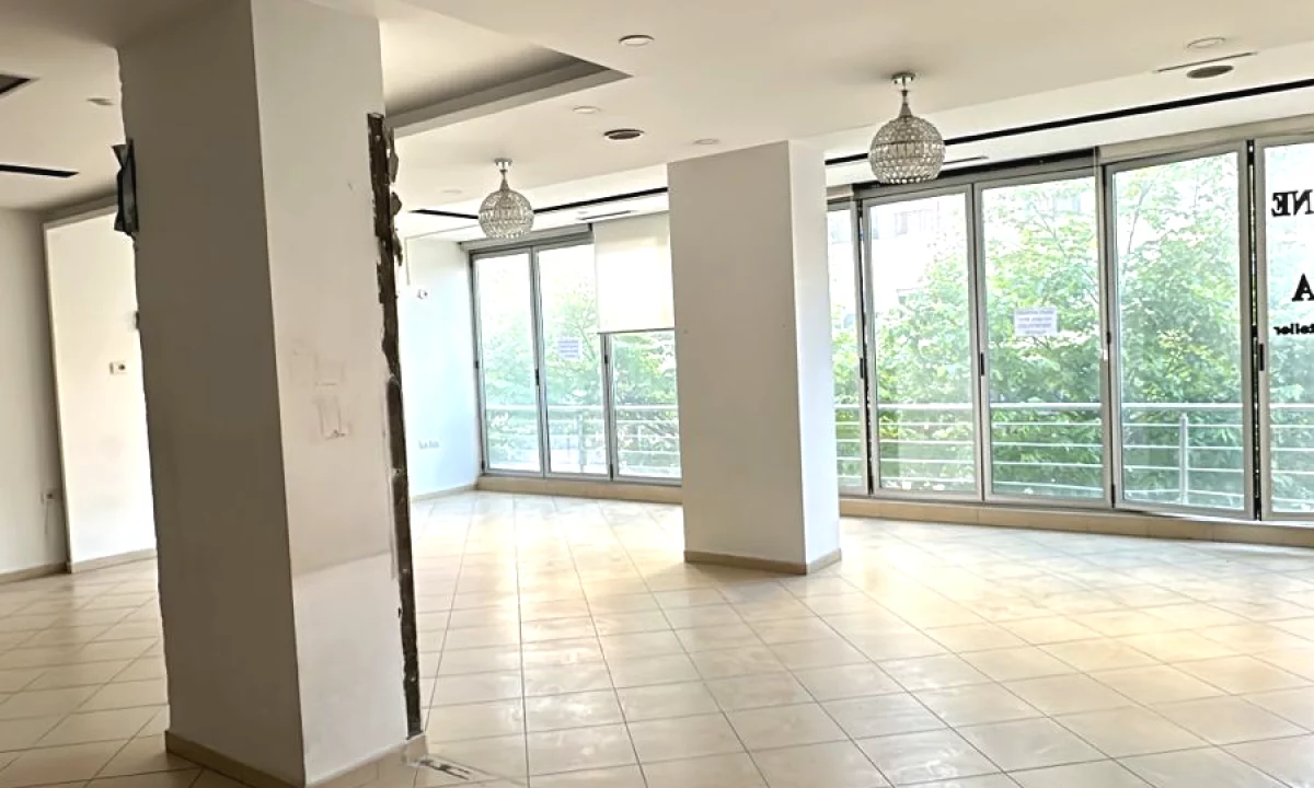 Ambient me qera Astir/60,000 leke