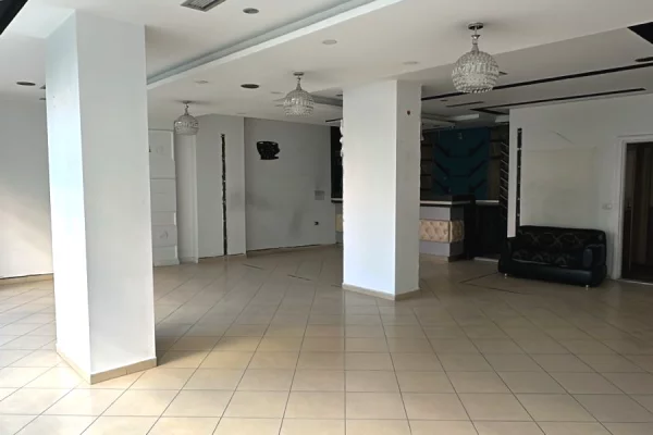 Ambient me qera Astir/60,000 leke