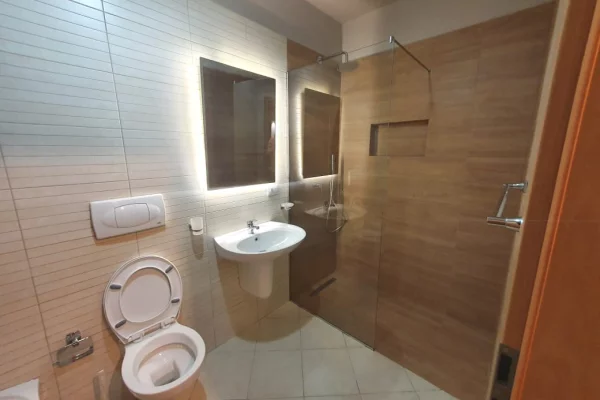Shtepi me qera Apartament ne Tirane, 1+1, Mobilimi E mobiluar, Pagesa 550  Euro.