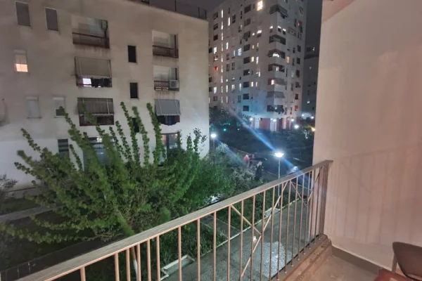Shtepi me qera Apartament ne Tirane, 1+1, Mobilimi E mobiluar, Pagesa 550  Euro.