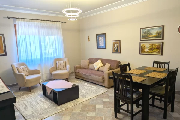 Apartament me qera 1+1 tek Rruga e Elbasanit/ 60,000 leke