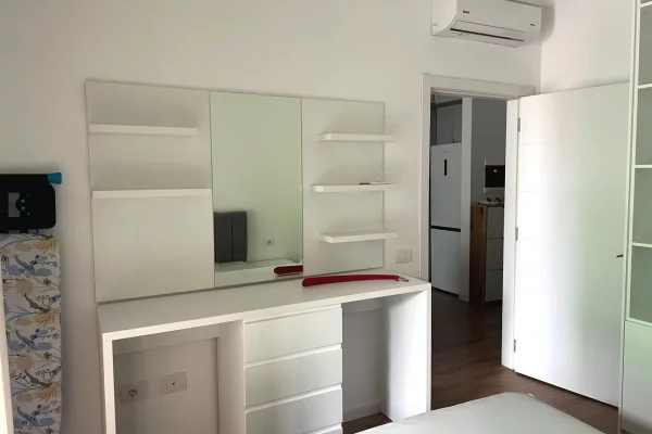 Shtepi me qera Apartament ne Tirane, 1+1, Mobilimi E mobiluar, Pagesa 45,000  Leke.
