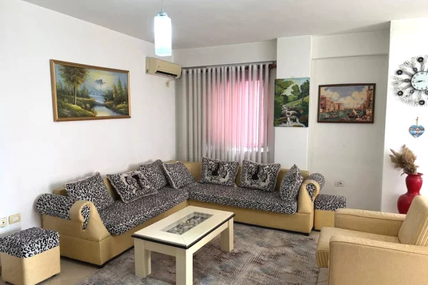 Apartament me qera 3+1+2 tek Bulevardi i ri/ 55,000 leke