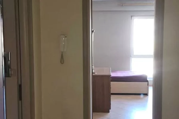 Shtepi me qera Apartament ne Tirane, 1+1, Mobilimi E mobiluar, Pagesa 40,000  Leke.