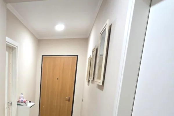 Shtepi me qera Apartament ne Tirane, 3+1, Mobilimi E mobiluar, Pagesa 85,000  Leke.