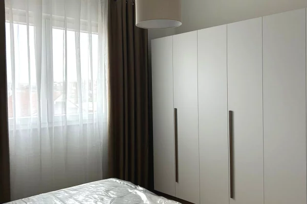 Shtepi me qera Apartament ne Tirane, 1+1, Mobilimi E mobiluar, Pagesa 40,000  Leke.