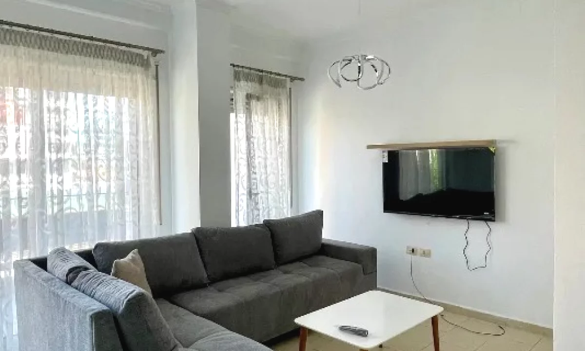 Shtepi me qera Apartament ne Tirane, 1+1, Mobilimi E mobiluar, Pagesa 800  Euro.
