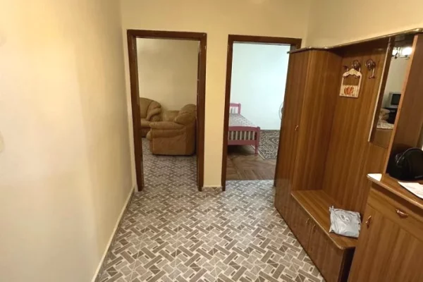 Shtepi me qera Apartament ne Tirane, 2+1, Mobilimi E mobiluar, Pagesa 60,000  Leke.