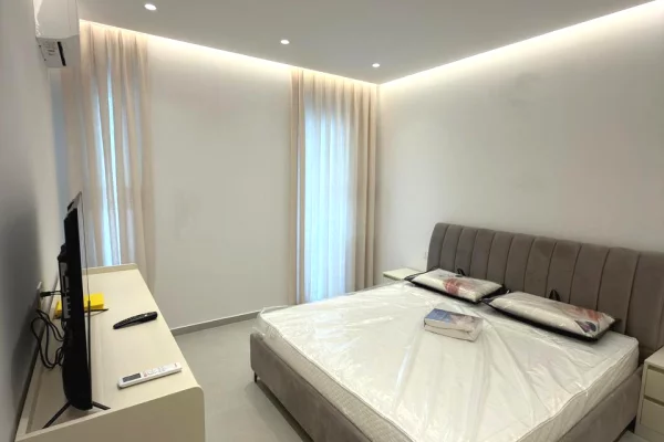Shtepi me qera Apartament ne Tirane, 1+1, Mobilimi E mobiluar, Pagesa 50,000  Leke.
