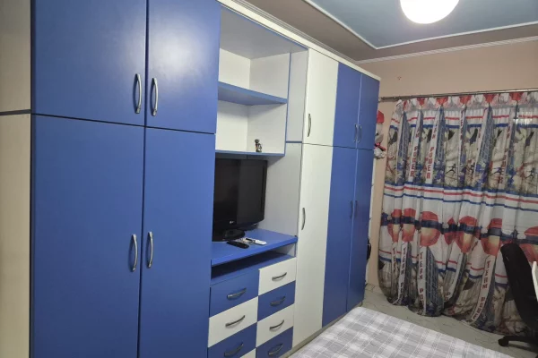 Shtepi me qera Apartament ne Tirane, 2+1, Mobilimi E mobiluar, Pagesa 65,000  Leke.