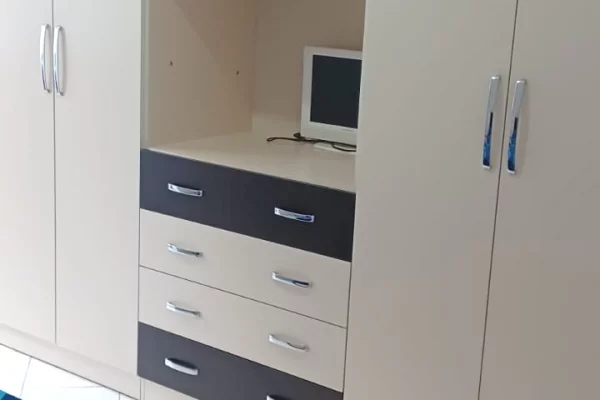Shtepi me qera Apartament ne Tirane, 2+1, Mobilimi E mobiluar, Pagesa 40,000  Leke.