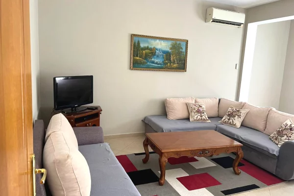 Shtepi me qera Apartament ne Tirane, 1+1, Mobilimi E mobiluar, Pagesa 53,000  Leke.
