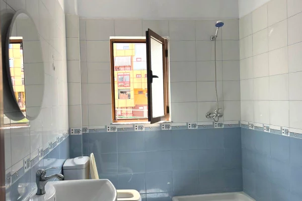 Shtepi me qera Apartament ne Tirane, 1+1, Mobilimi E mobiluar, Pagesa 53,000  Leke.