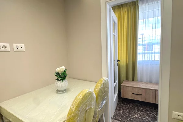 Shtepi me qera Apartament ne Tirane, 2+1, Mobilimi E mobiluar, Pagesa 600  Euro.