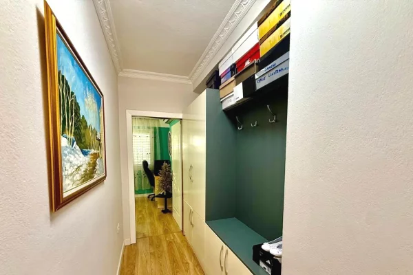 Shtepi me qera Apartament ne Tirane, 2+1, Mobilimi E mobiluar, Pagesa 100,000  Leke.