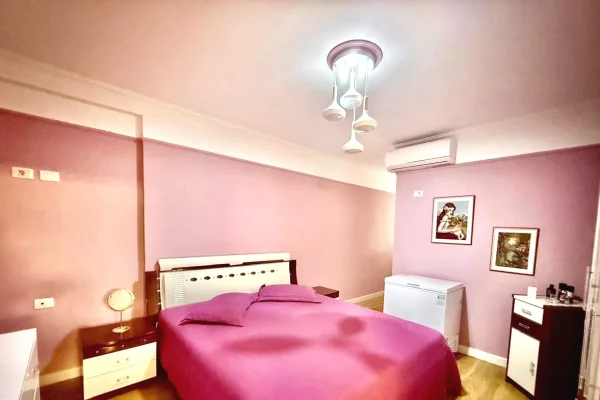 Shtepi me qera Apartament ne Tirane, 2+1, Mobilimi E mobiluar, Pagesa 100,000  Leke.