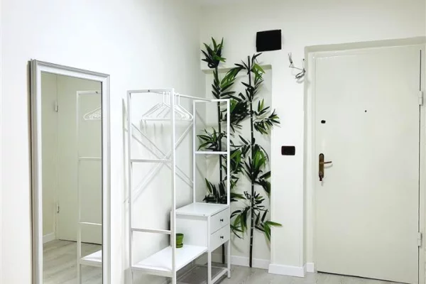Shtepi ne shitje Apartament ne Tirane, 1+1, Mobilimi Bosh, pa mobiluar, Pagesa 210,000  Euro.