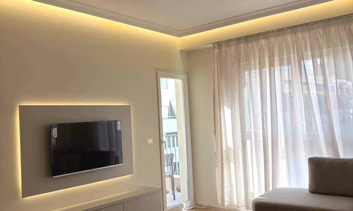 Shtepi me qera Apartament ne Tirane, 1+1, Mobilimi E mobiluar, Pagesa 550  Euro.