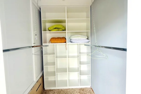 Shtepi me qera Apartament ne Tirane, 2+1, Mobilimi E mobiluar, Pagesa 1,200  Euro.