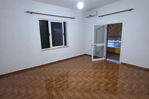 Apartament 2+1 me qera tek Kodra e Priftit/ 38,000 Leke