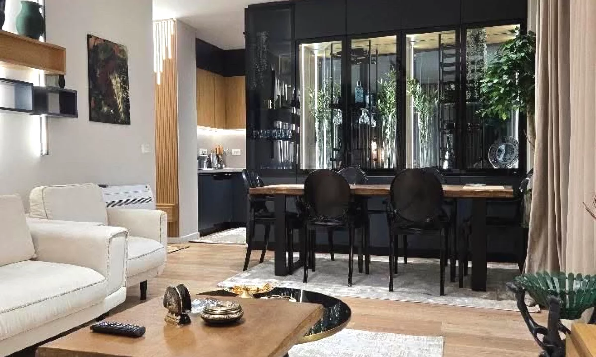 Shtepi me qera Apartament ne Tirane, 2+1, Mobilimi E mobiluar, Pagesa 100,000  Leke.