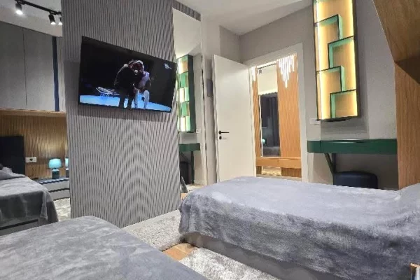Shtepi me qera Apartament ne Tirane, 2+1, Mobilimi E mobiluar, Pagesa 100,000  Leke.