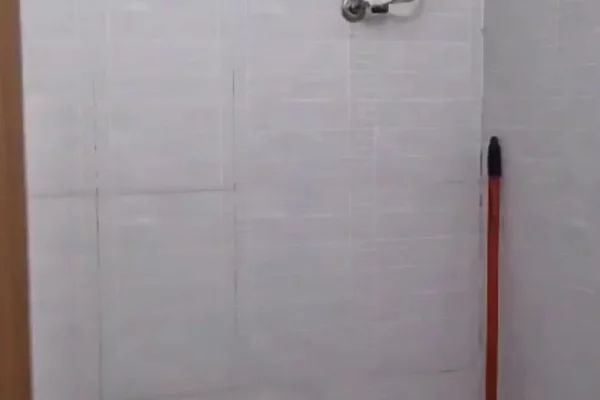 Shtepi me qera Apartament ne Tirane, 1+1, Mobilimi E mobiluar, Pagesa 40,000  Leke.