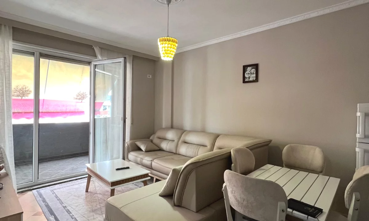 Shtepi me qera Apartament ne Tirane, 1+1, Mobilimi E mobiluar, Pagesa 40,000  Leke.