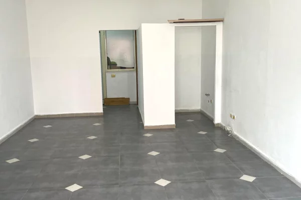 Ambient biznesi me qera 1+1 ne Tirane - 500 Euro