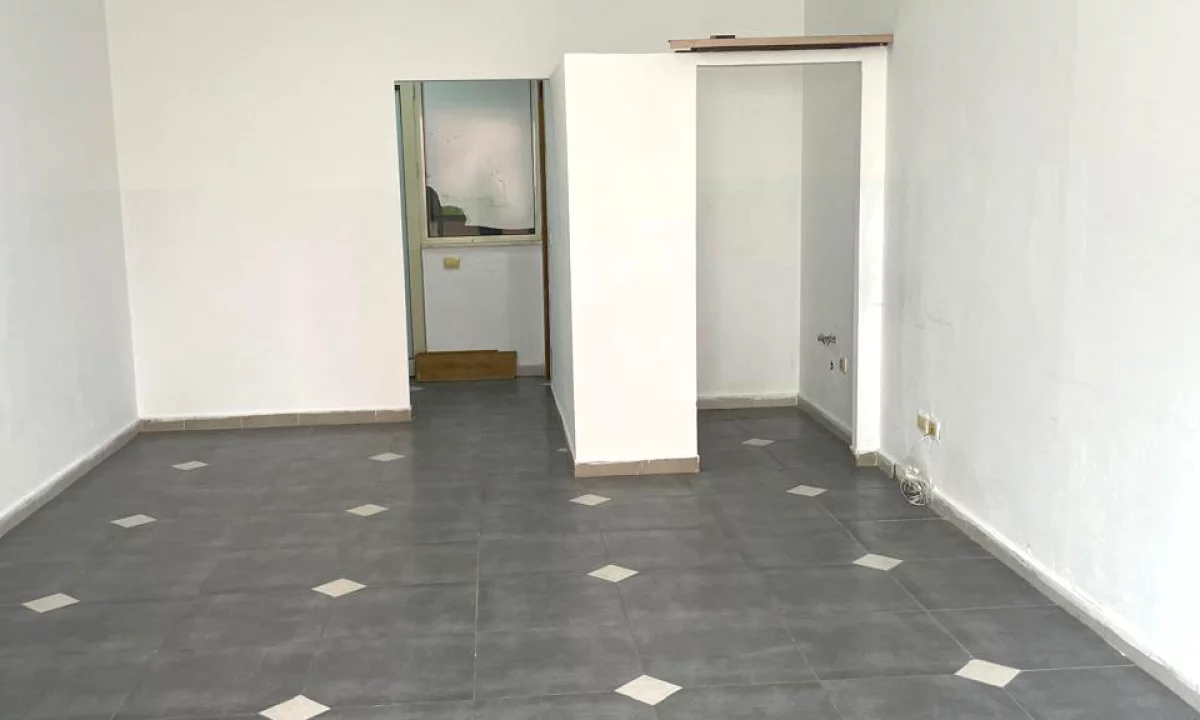 Ambjent me qera ne Astir/ 500 Euro