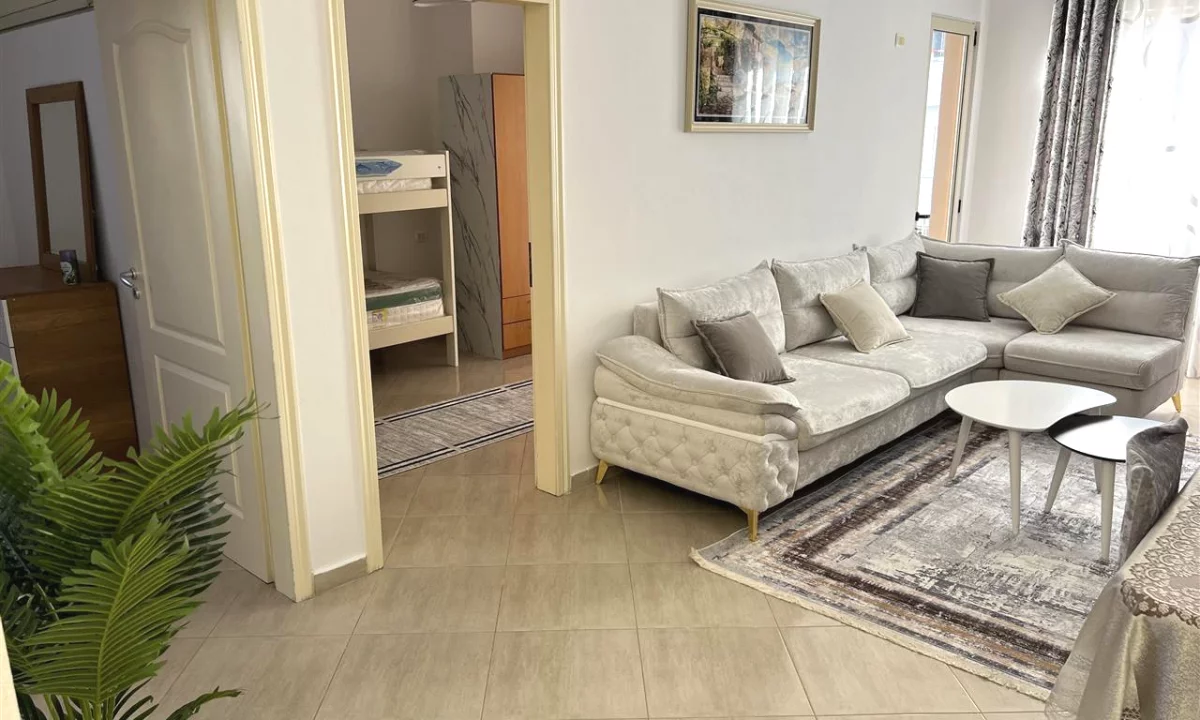 Shtepi me qera Apartament ne Tirane, 2+1, Mobilimi E mobiluar, Pagesa 45,000  Leke.