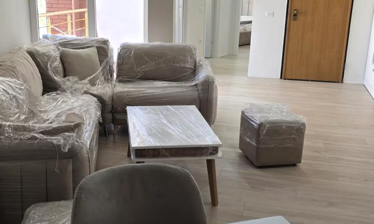 Shtepi me qera Apartament ne Tirane, 1+1, Mobilimi E mobiluar, Pagesa 60,000  Leke.