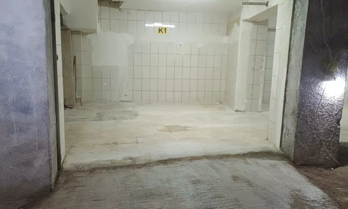 Jepen me qera 3 post parkime ne Myslym Shyr/ 130Euro